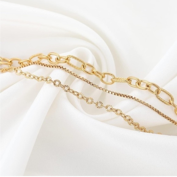 Gold 14k Gold Plated Layered Chain Bracelet - Picture 4 of 4